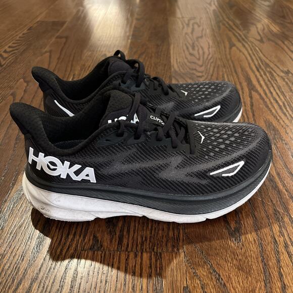 Hoka One One Clifton 9 Wide Women's 8D Black White Running Sneakers 1132211 - Picture 2 of 9